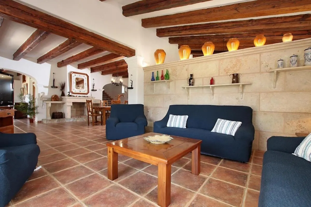 Idyllic Villa Near Pollensa By Renthousing